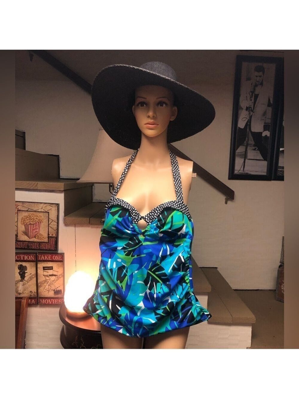 24th & OCEAN TANKINI- SIZE M - MULTI COLORS